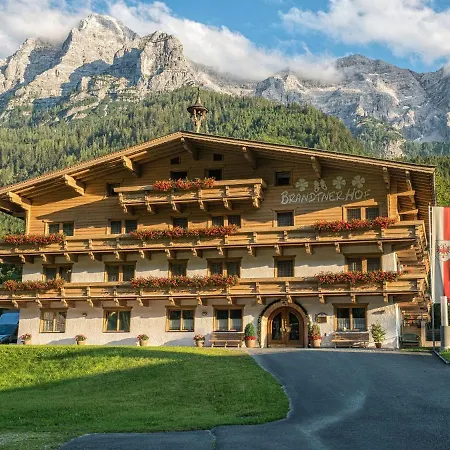 Brandtnerhof Betriebe Aparthotel Waidring