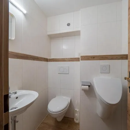 Brandtnerhof Betriebe 4*