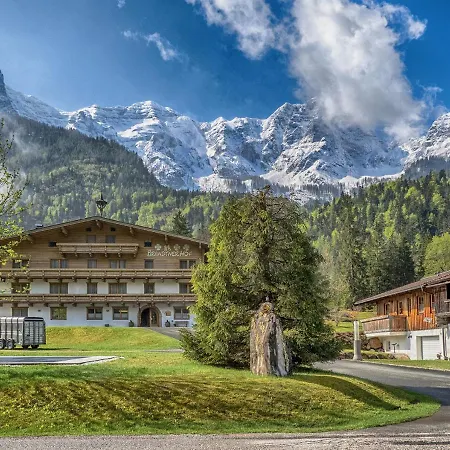 Brandtnerhof Betriebe 웨이드링