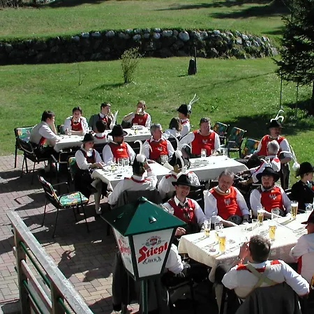 Aparthotel Brandtnerhof Betriebe 4*